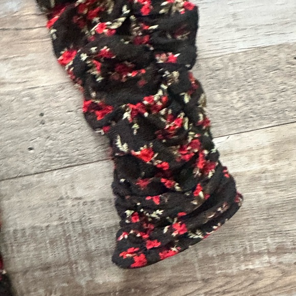 Fashion Nova Black and Red Floral Mini Dress with Ruffles - Picture 4 of 8